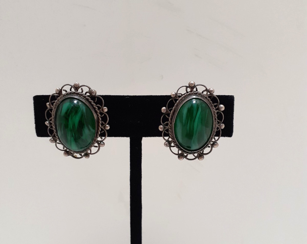 Women's Sterling Silver Screw Back Earrings Green Gemstone Filigree Mexico
